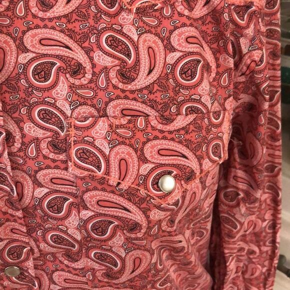 Rodeo’s All Cotton Pink Paisley Swirl Pearl Snap Western Shirt Pockets! Comfy! - Picture 5 of 17
